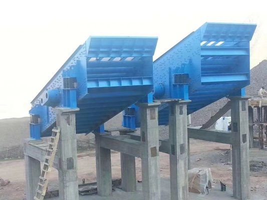 Yk सीरीज सर्कुलर मोशन वाइब्रेटिंग स्क्रीन 45Kw इन क्वारी आयरन ग्रे