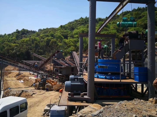 फैक्टरी निर्माता मूल 4.25FT सिमंस कोन स्टोन क्रेशर अब बिक्री पर (खनन कोल्हू मशीन 200tph)