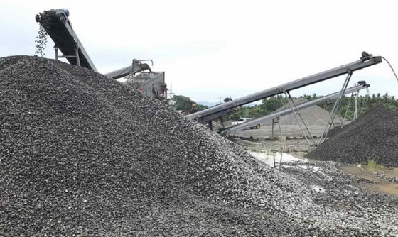 100 TPH KE600 पोर्टेबल क्रशिंग और स्क्रीनिंग प्लांट्स छोटे जंगम स्टोन क्रेशर