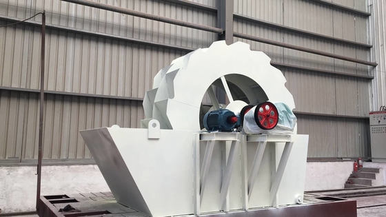 व्हील वाइब्रेटिंग स्क्रीन मशीन 7.5kw 180 TPH गोल्ड स्पाइरल सैंड वाशिंग मशीन