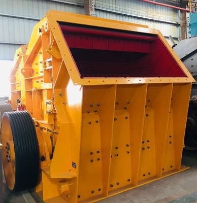 1250 * 1400 इम्पैक्ट हैमर क्रशर 160Kw पोर्टेबल कोल क्रशर एनवायर्नमेंटल फाइन स्टोन रॉक