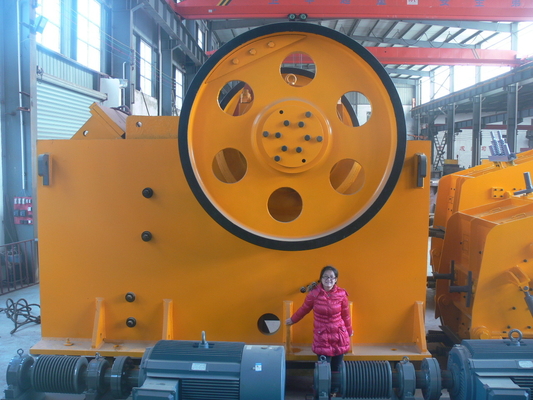 सैंडस्टोन रॉक 150 - 350t / H . के लिए छोटी मिनी जबड़ा कोल्हू मशीन