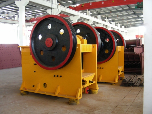 30Kw PE400*600 मोबाइल कोन क्रशर, प्राइमरी स्टोन क्रेशर 36 24