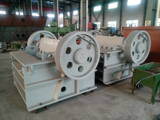 37Kw जबड़ा कोल्हू मशीन PE400 * 600 बड़ी क्षमता खदान रॉक कोल्हू