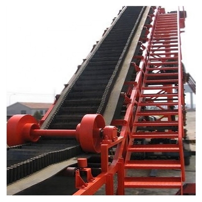 पोर्टेबल इच्छुक स्थानांतरण बेल्ट कन्वेयर 650 मिमी 800 मिमी 440V लाइट स्टीपली